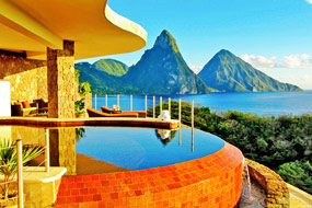 Infinity pool room at Jade Mountain